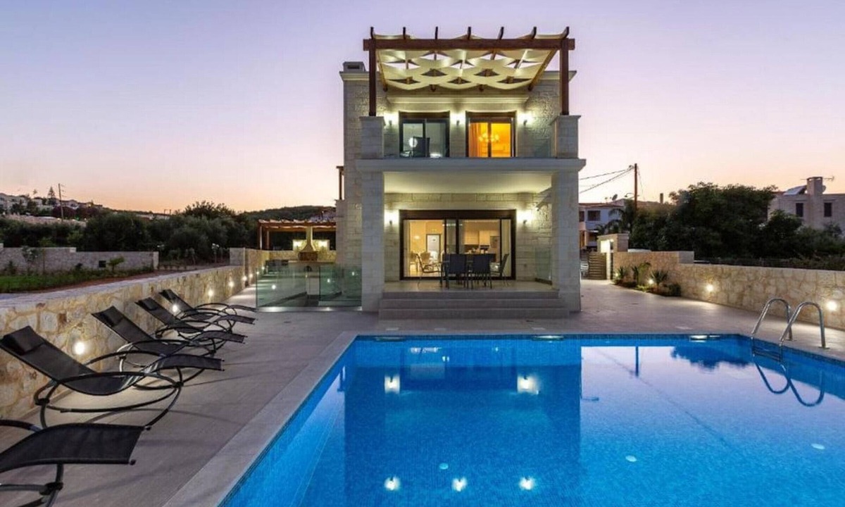 Almyrida Villa | Villa Noboa - Sea view, Spacious and Cozy. 5BD.