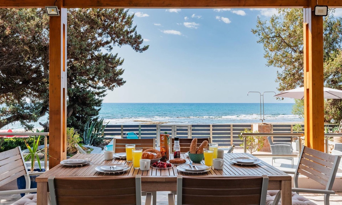 Lardos Villa | Villa Perla on the beach with amazing private pool