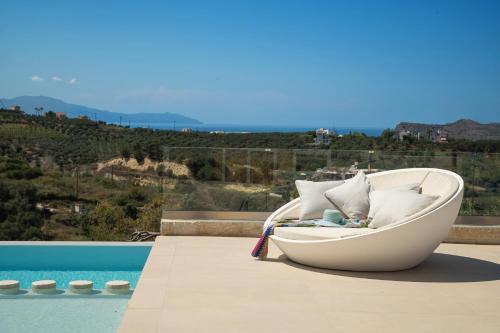 Stalos Villa | Villa Reale - Wellness & Refined Living by etouri