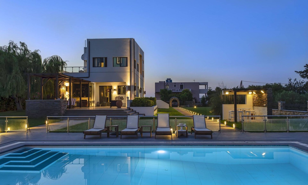 Villa Sfedami | Tria Monastiria