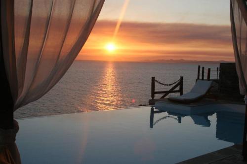 Pisses House | Villa Stoneflower with breathtaking sunsets