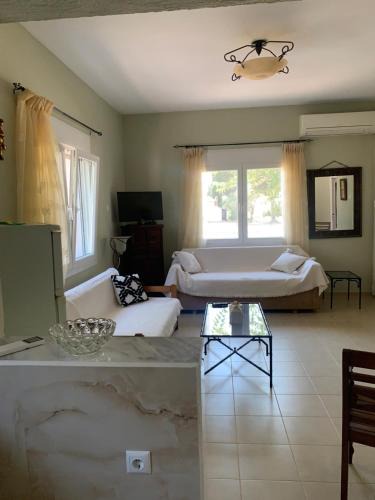 Topeiros Apartment | Villa Thea