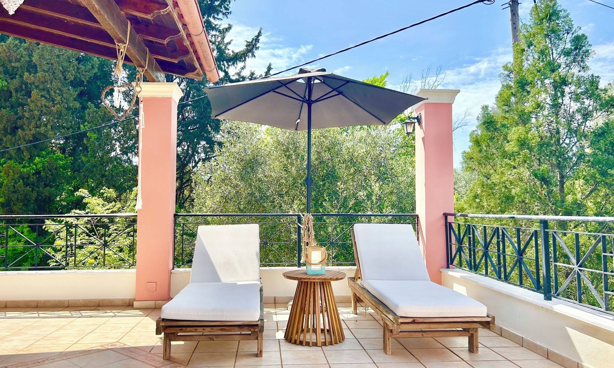 Ipsos Villa | Villa Valia Seaside (Coastline-Beach access-Nature-Ipsos bay Corfu)