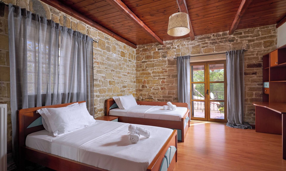Gortyna Villa | Villa Vergina Traditional Cottage