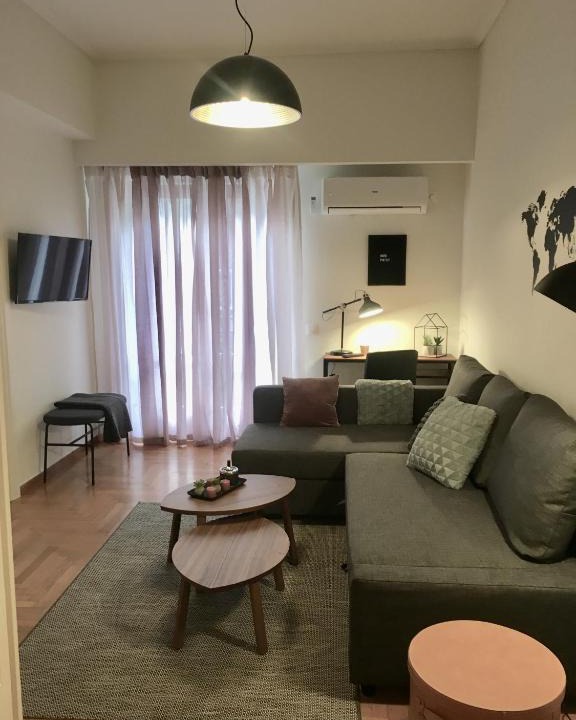 Exarhia Apartment | Vintage, Cosy And Quiet Apartment