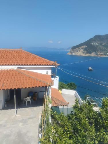 Skopelos Town House | Waves of Millos