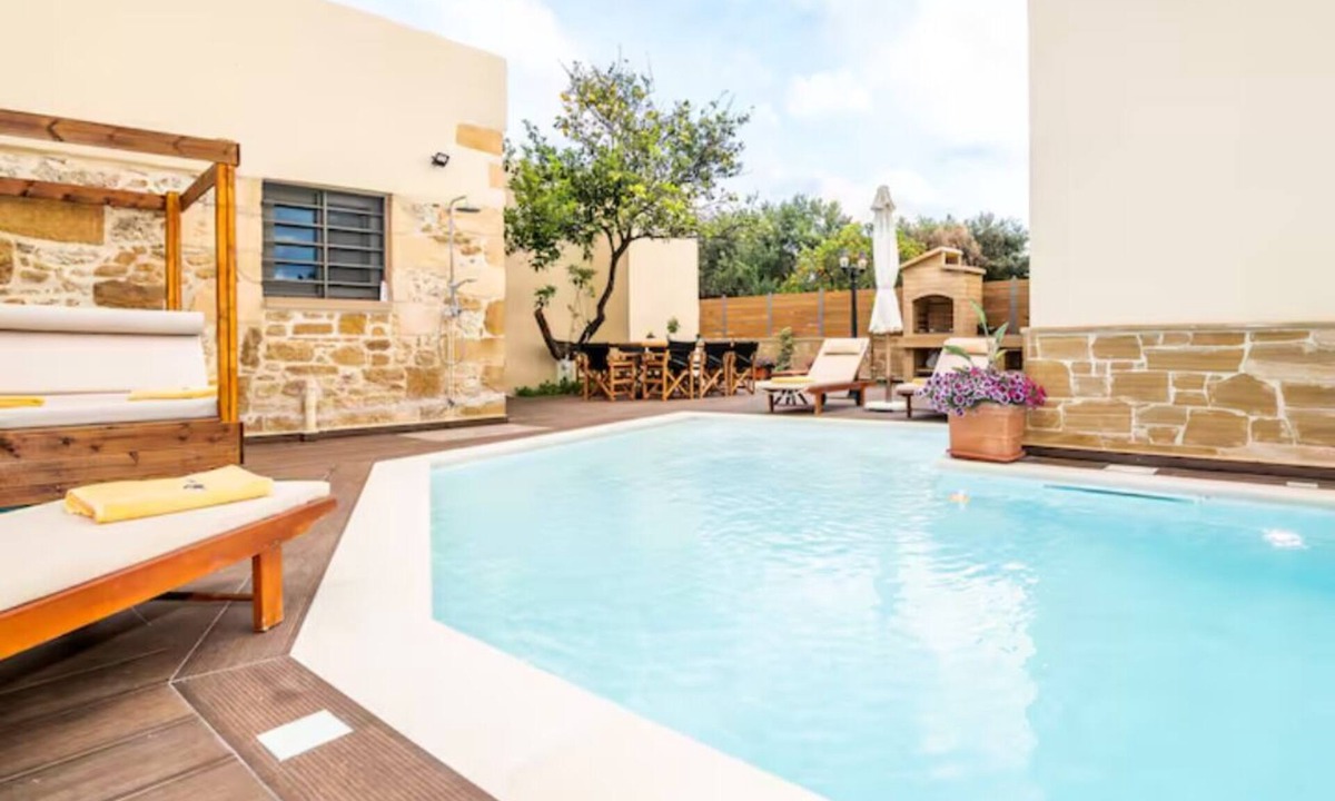 Drapanias Villa | White Lilium Villa