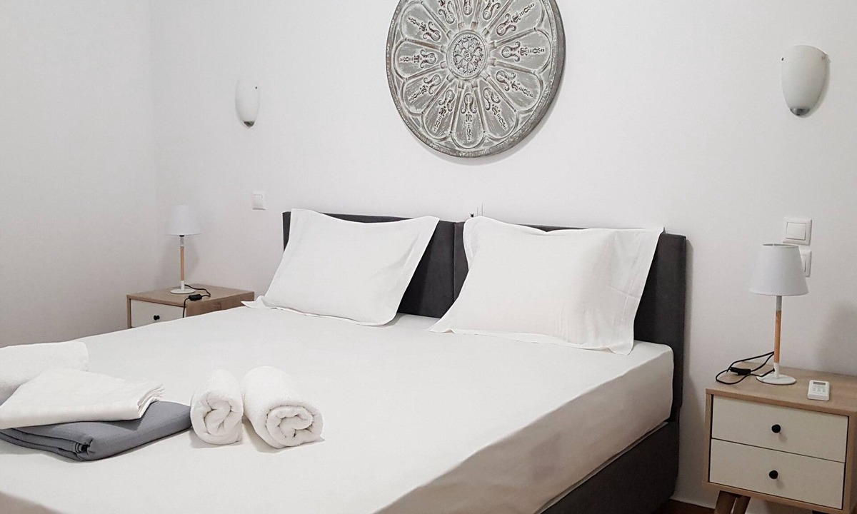 Makrigianni House | "Your Home @Acropolis Museum" by YHA