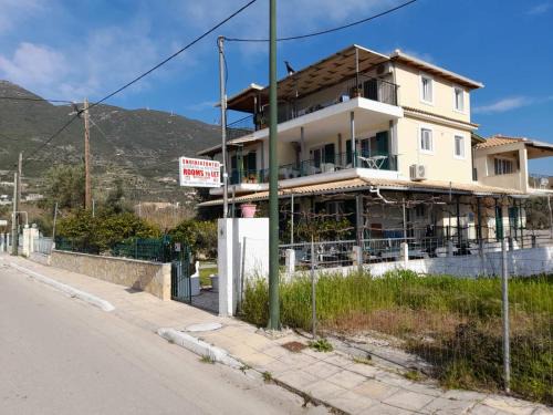 Vassiliki Apartment | Zotos Studios