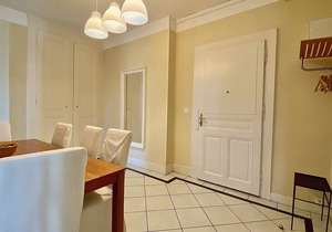 117 * Bright, classic and elegant, close to train station in Lausanne