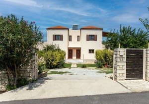 126 m² Villa ∙ 4 bedrooms ∙ 7 guests