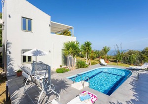180 m² Villa ∙ 2 bedrooms ∙ 6 guests
