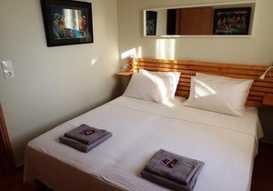 2 apartments sharing garden and pool