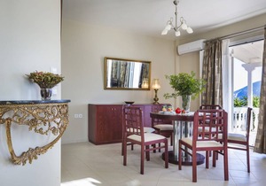 210 m² Villa ∙ 5 bedrooms ∙ 9 guests