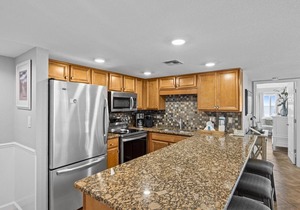 304- Newly updated, Beachfront Condo with breathtaking views in Destin