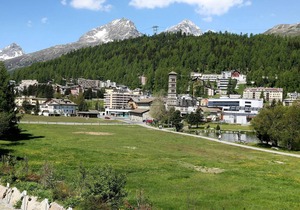 84 m² Apartment ∙ 2 bedrooms ∙ 4 guests in Saint Moritz