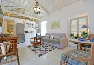 A Sea-licious Vacation - Chic & Style in Hydra