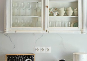 A Sea-licious Vacation - Chic & Style in Hydra