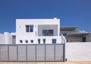 Aegean colors Tinos