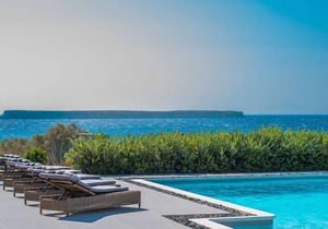 Aelia DeLuxe Villa by Fantasia Villas