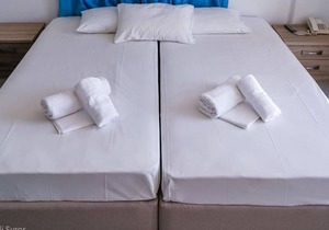 Agnadi Syros Beachfront Studios & Rooms