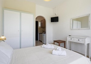 Alexandra Studio 2