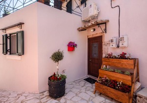 Alia house