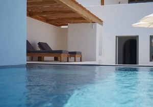 Alio Suites with private swimming pool (2suites)