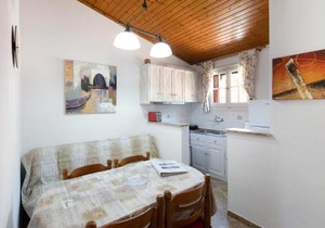 Amalia Cottages