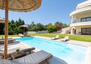 Amaltheia Villa