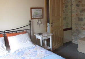 Amygdalia, a Stone House, a quiet landscape. Leonidion 45m2