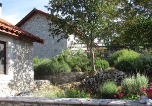 Amygdalia, a Stone House in a quiet landscape