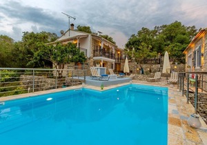 Angelina Villa - Four bedroom traditional Paxos villa