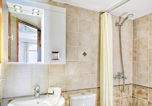 Apartment with beautiful sea views over the bay of Agios Georgios Pagi in the north of Corf