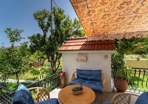 Apartments Katerina by the sea