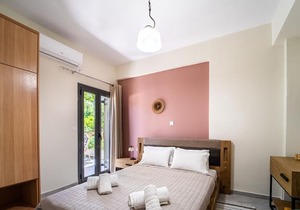 Apartments Katerina by the sea
