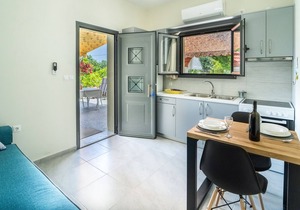 Apartments Katerina by the Sea (Apt 1)
