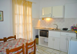 Apartments mit Pool Maria am Agios Gordios Strand