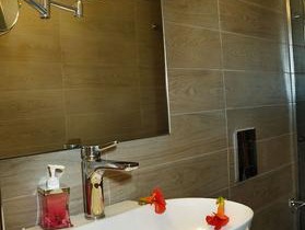 Ariadnes Holiday Accommodation I