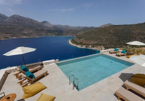 ARIS-APEA Villas