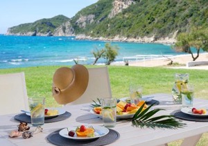 Armikes Beachfront Suites Afionas
