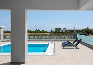 Armonia Suites Gennadsi -Thomas