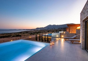 Aros luxury villas 4