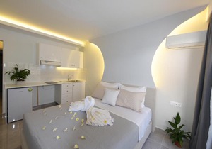 Astoria Studio IV, Rhodes City Center