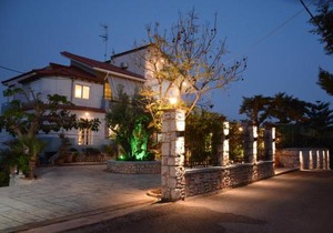 Athina's Villa with heated pool