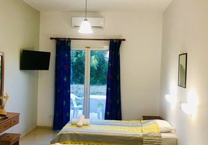 Banos Apartments 1 room Studio and Swimming Pool