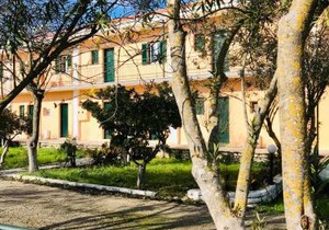 Banos Apartments and Swimming Pool STUDIO