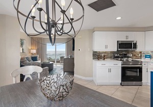 Beachfront ~ Golf Cart ~ Seasonally Heated Pool in Miramar Beach