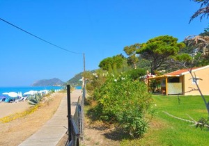 Beachfront holiday House yannis on Agios Gordios beach in Corfu