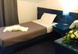 Beachfront Single Room- Argo Seaside Stays